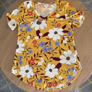Lularoe V-neck tee